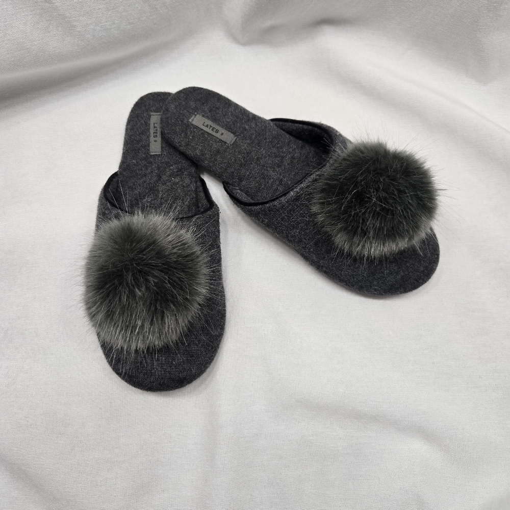 Lates Gray Pom-Pom Slip On Slippers. Size S